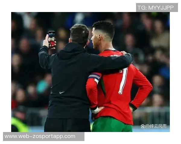 西班牙主帅因拒绝与第四官员握手感到不光彩公开道歉 西班牙主帅因拒绝与第四官员握手感到不光彩公开道歉