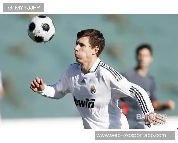 斯图尔特强调重拾防守优势以防守为基础推动进攻表现 斯图尔特强调重拾防守优势以防守为基础推动进攻表现