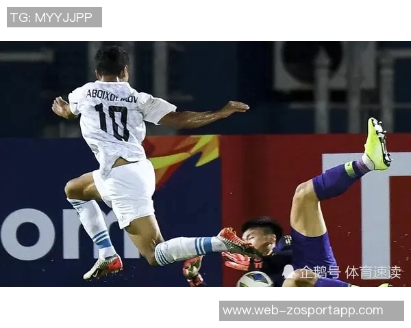 凯塞多同款防守引争议什克鲁莽踩脚裁判视而不见引发热议